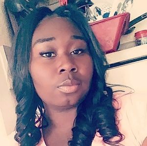 Meet your Posher, Victoria